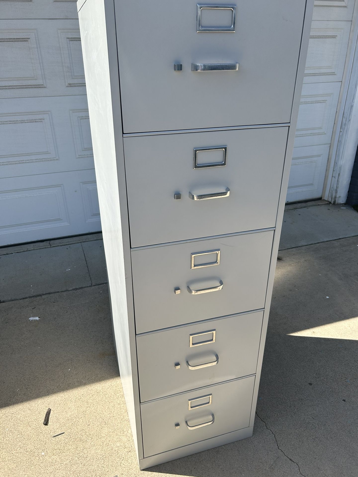 HON Filing Cabinet-Like new