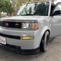 2005 Scion xB
