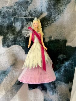 2005 Hallmark Barbie Ornament
