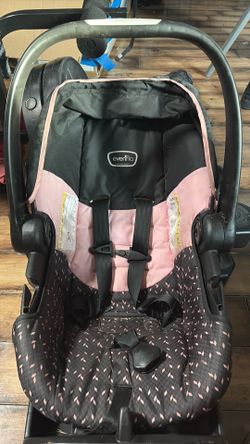 Even Flo car seat with base