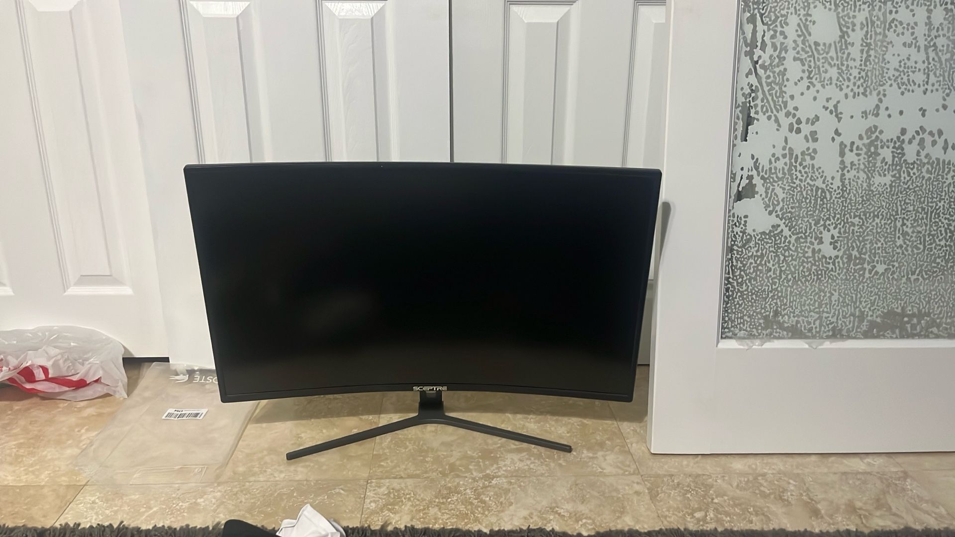 Sceptre 32inch Curved Gaming Monitor (Flashing)(broken?)