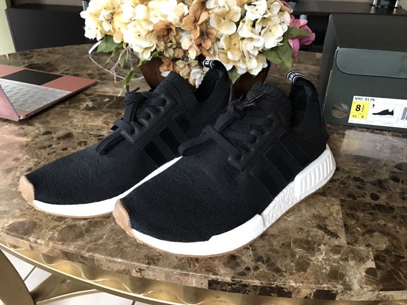 zwanger aanval Ambacht Adidas Nmd R1 Pk "Gum Pack" Black 9 for Sale in San Jose, CA - OfferUp