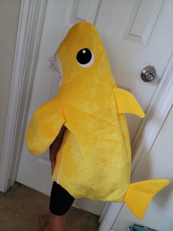 Baby Shark Halloween Costume 3T/4T for Sale in Houston, TX OfferUp