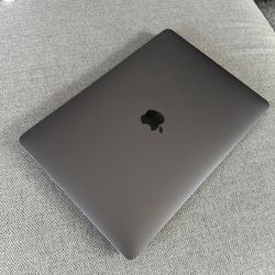 MacBook Air 8GB / 256GB SSD / M1 / Space Gray