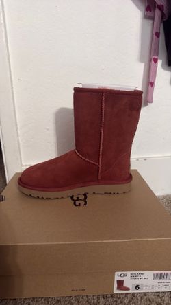 Red wine Ugg’s boots
