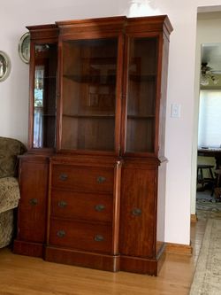  FREE! DINING RM SET - FREE!