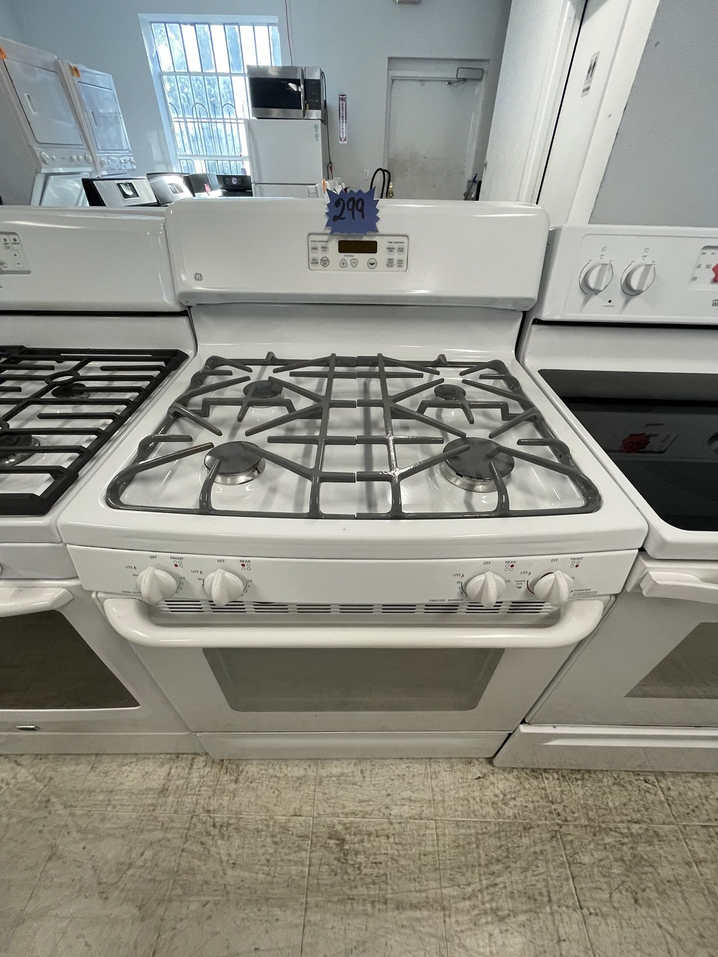 Ge Gas Stove Used In Good Condition With 90days Warranty