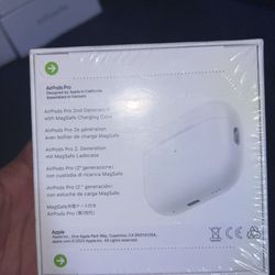 Airpods Pro 2nd generation with MagSafe case