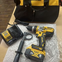 Dewalt 3-speed Hammer Drill W/5ah Battery And Charger 