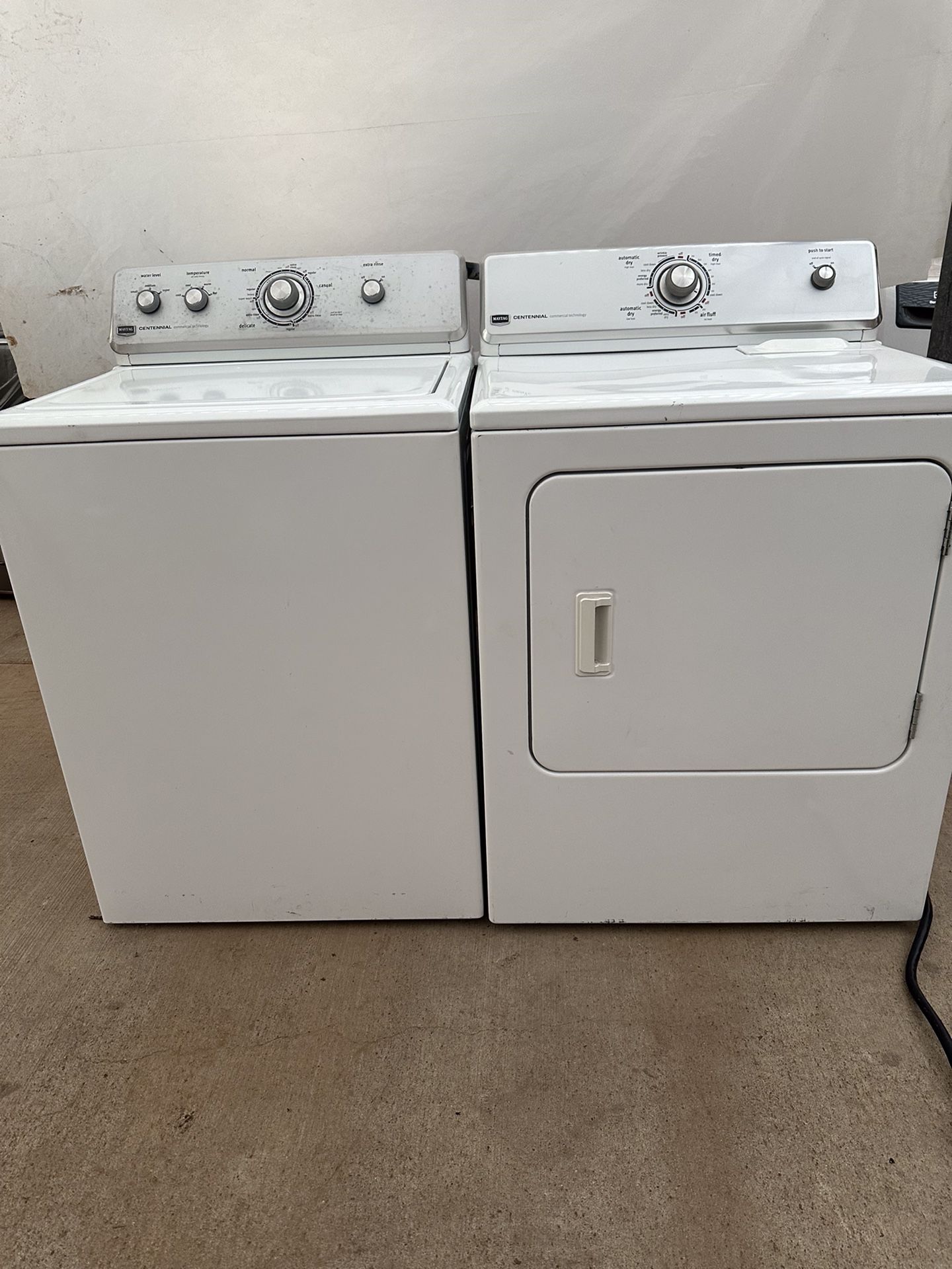 Maytag Washer And Dryer Laundry Set 