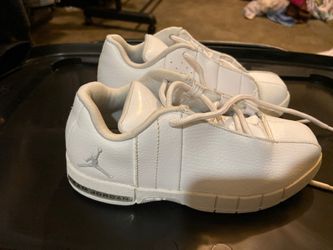 Boys Jordan’s size 12 c