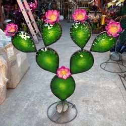 New Painted Green Metal "Agaves"  4 sizes/ 4 Prices Delivery Available  Large  Approx. 3ft.      $130.00 Medium  Approx. 2ft.5"   $110.00 Small  Appro