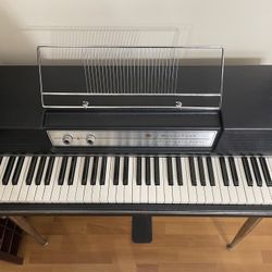 Wurlitzer 200A Electric Piano