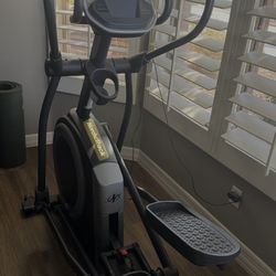 NordicTrack elliptical machine E7.53