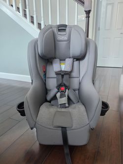 Nuna Rava Carseat