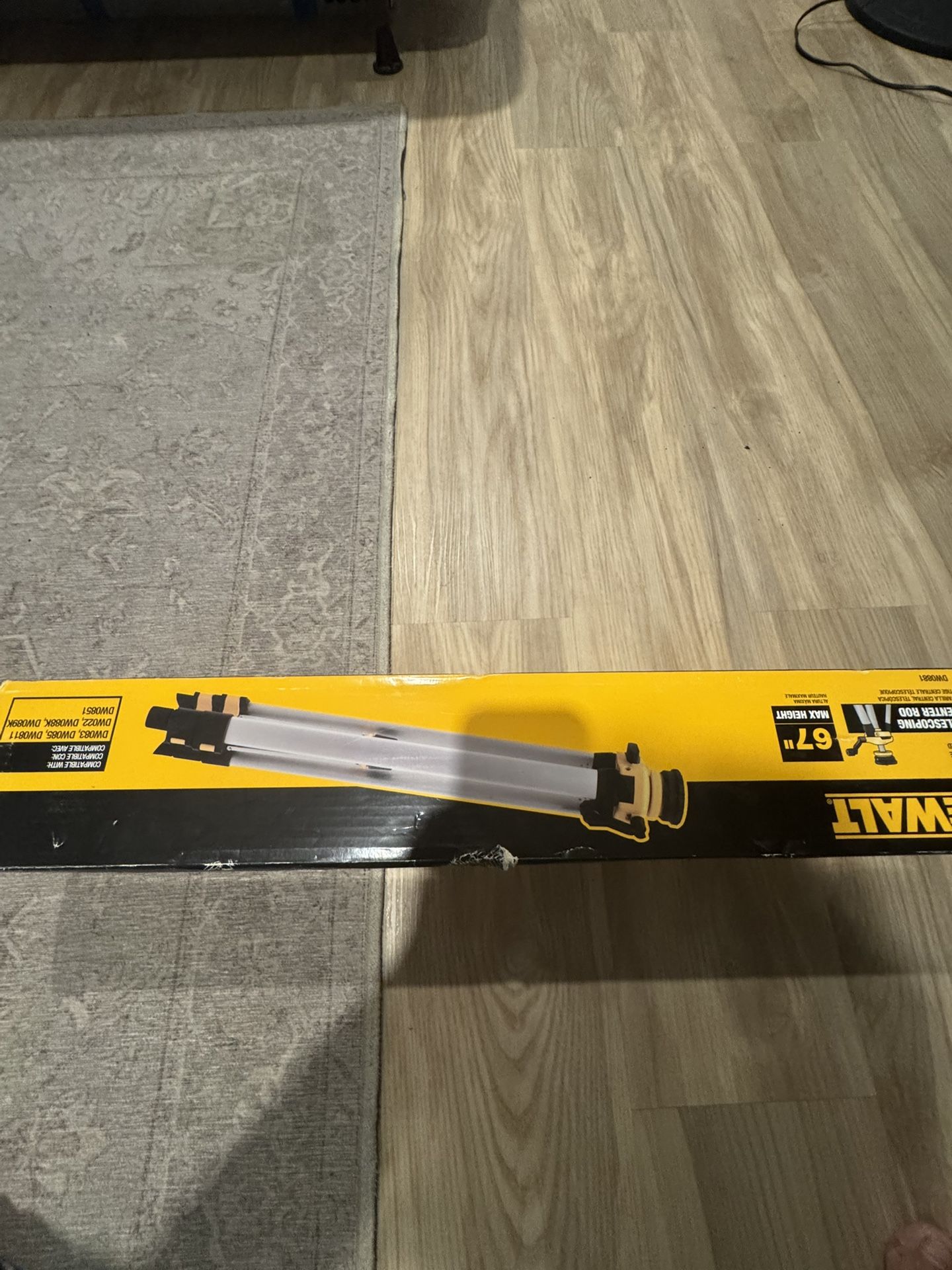 Dewalt Light Tripod