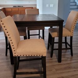 Dining Table With Four Chairs 