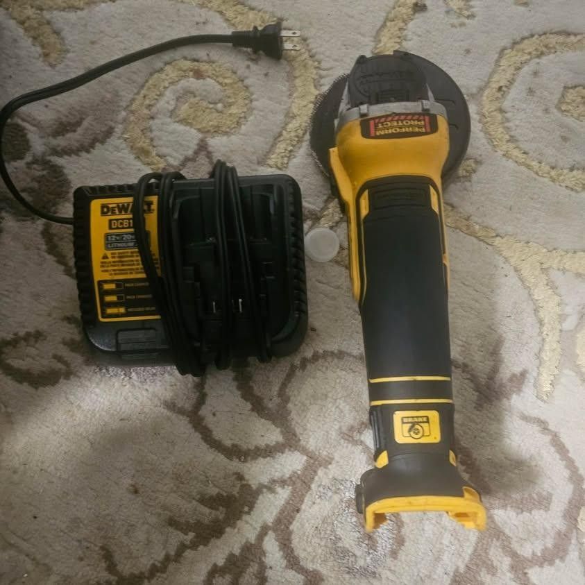 DeWalt 20v Brushless Angle Grinder W/ Battery And Charger