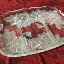 STUDIO NOVA 3 SECTION GLASS FROSTED ROSES PLATTER
