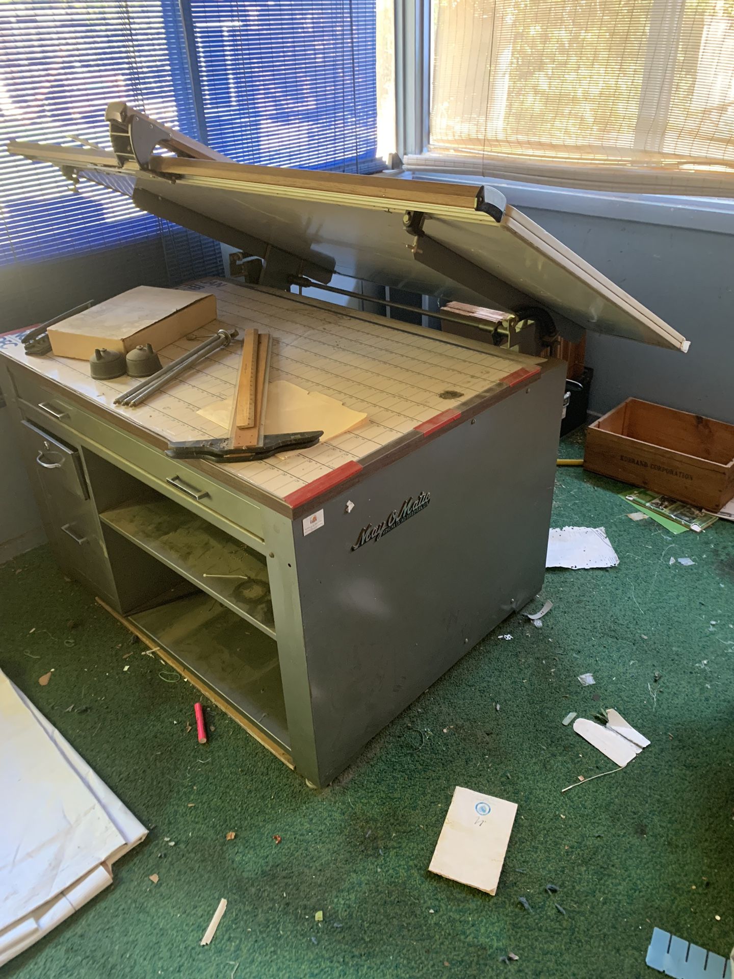 Professional Drafting Table W/ Metal Desk