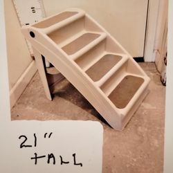 Folding Pet Steps Four Steps 21 Inches Tall In New Condition Cash Only Please