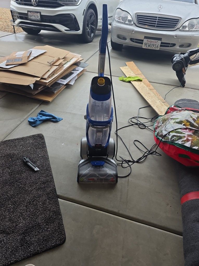 Bissell Floor Finishing Machine (Carpet Shampooer)