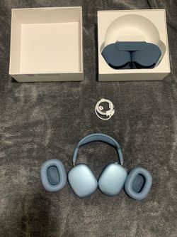 AirPod Maxes