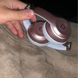 Beats Rose gold 