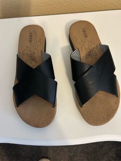 Izod  black sandals size 6.5M