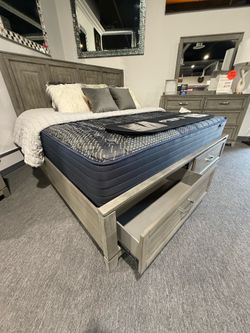 4 PC KING BEDROOM SET
