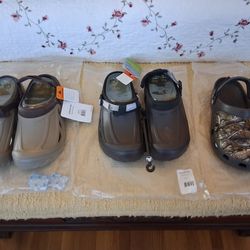 Men's Crocs, size 10 never worn