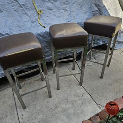 3 Bar Stools