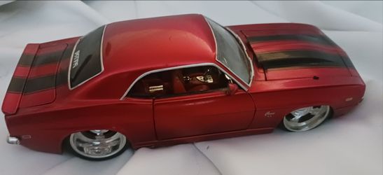1969 Chevrolet Camaro SS Die-Cast Model Car from the Jada Toys Big Time Muscle series.