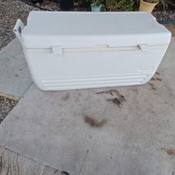 es Una Guardadora Para Refrescos O Agua 