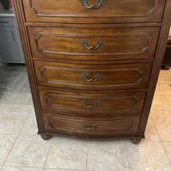 Wood dresser