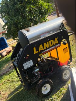 Hot water pressure washer