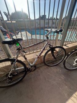 Trek Mountain Bike Silver Aluminum Frame