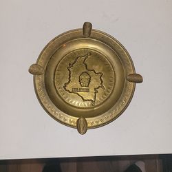 Rare Vintage Columbian Map outline Cigarret Ashtray