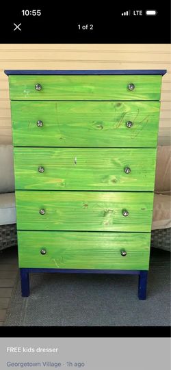 Green and blue 5 -drawer chest of drawers