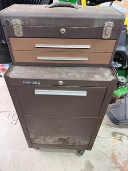 Kennedy Rolling Tool Chest with Top Box