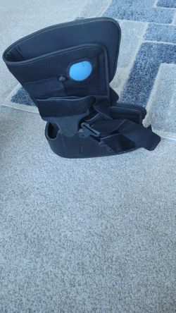 Walking Support Boot - Like New - Medium