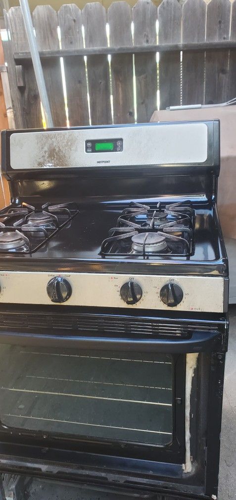 Stufa Trabaja Muy Bien ,solo Un Poco Sucia $60 , ,,,,,Ofresca!!