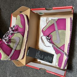 Wmns Nike Dunk high 8.5