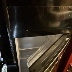 Room Size Refrigerator 