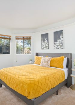 Queen pillow top hybrid mattress only