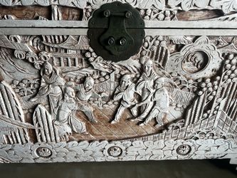 Chest HUGE Wood Table Art figurine Display Room