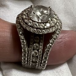 925 Beautiful Engagement Ring Size 7