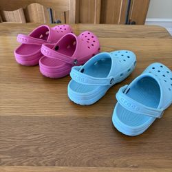 Crocs Men Size 5 Women Size 7