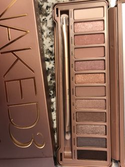 Naked palette three