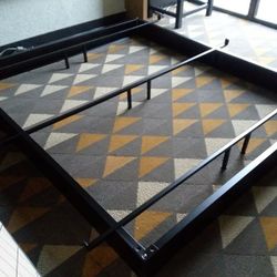 Brand NEW Metal Bed Frame (King)